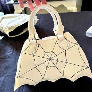 Bat purse